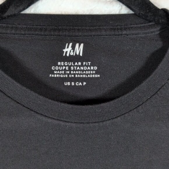 Nwot H&amp;M Classic Black Short Sleeve Crop Top Oversize - Picture 2 of 2